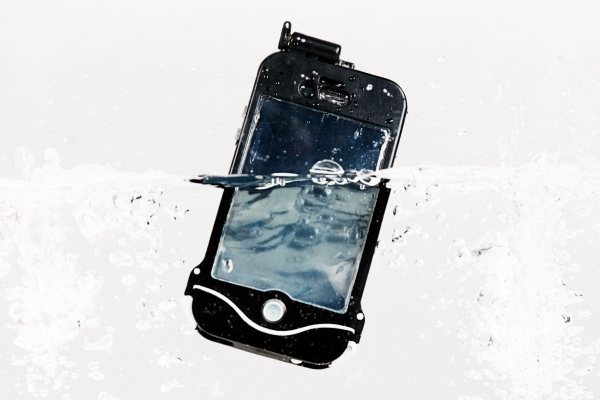 5 Ways To Make iPhone Waterproof