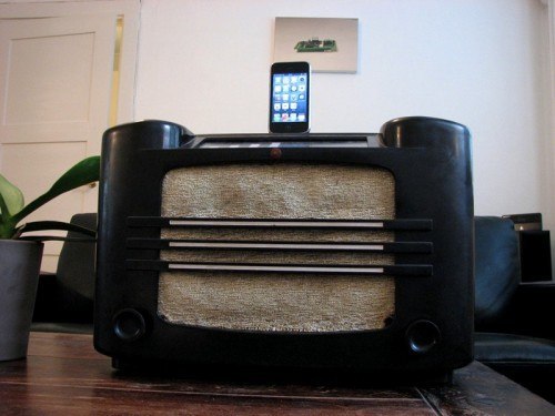 1937 Philips AM Radio iPhone Dock, Maze iPhone 5 Case