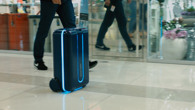 travelmate-robotic-autonomous-suitcase