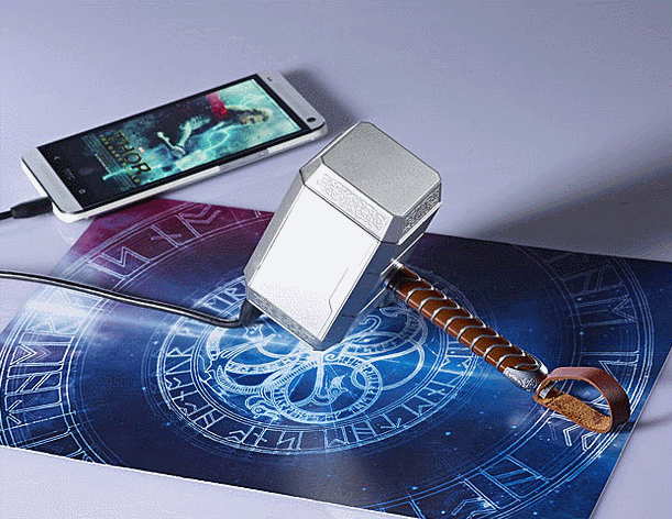7 Must See Geeky iPhone Chargers -