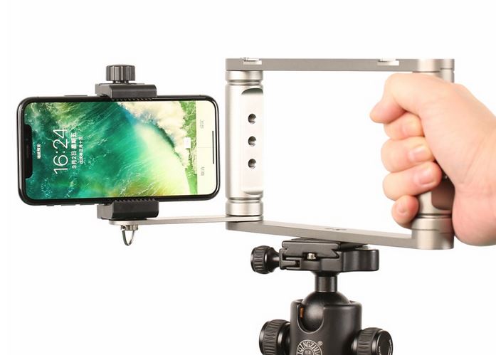 https://www.iphoneness.com/wp-content/uploads/2019/09/26/SETTO-Vlogging-Rig-for-iPhone.jpg